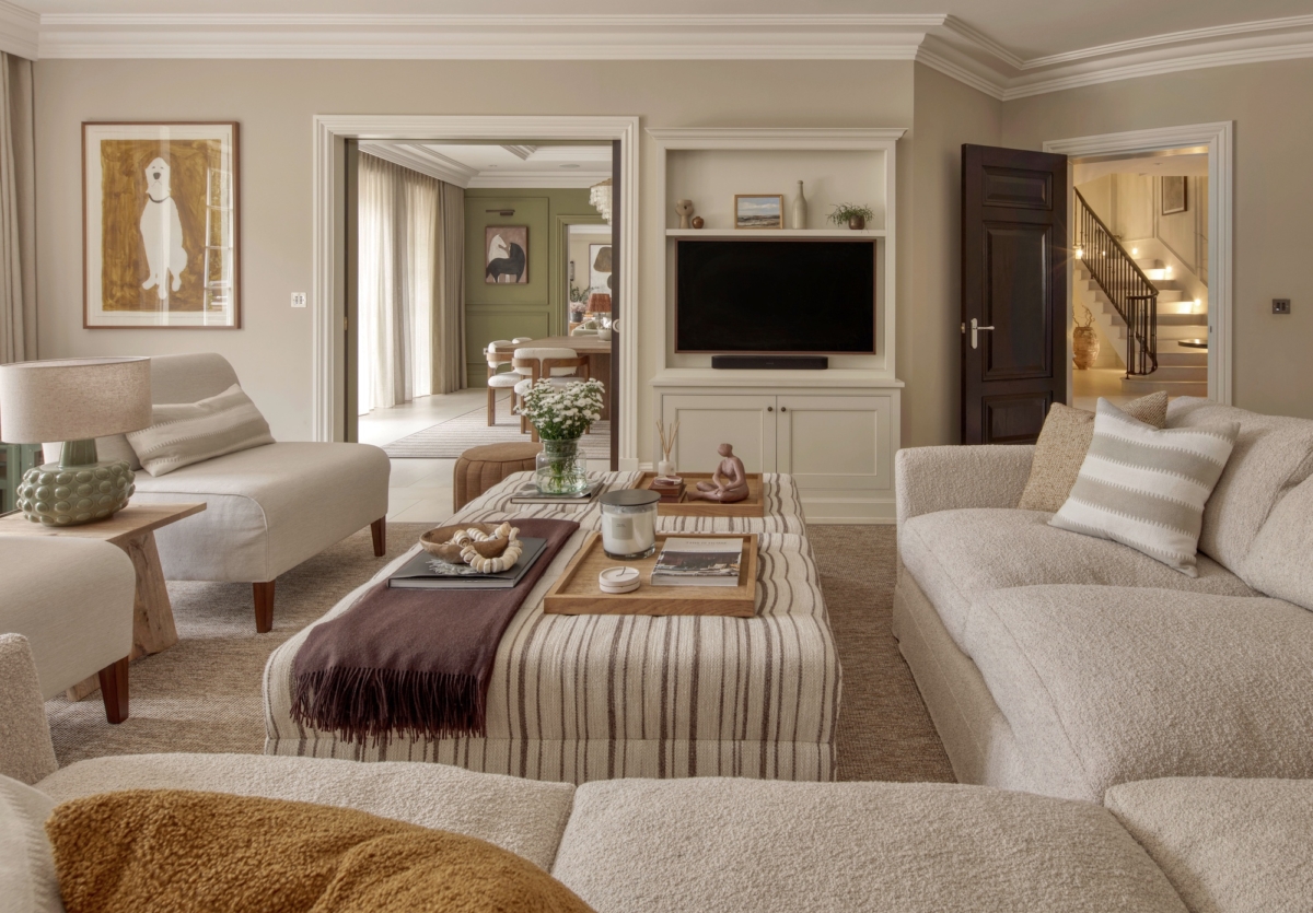 Surrey Mansion Family Room